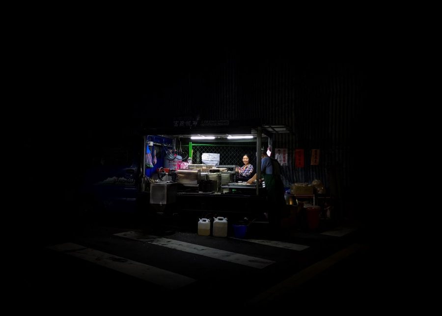 《微光暗影》爆米香攤・台北